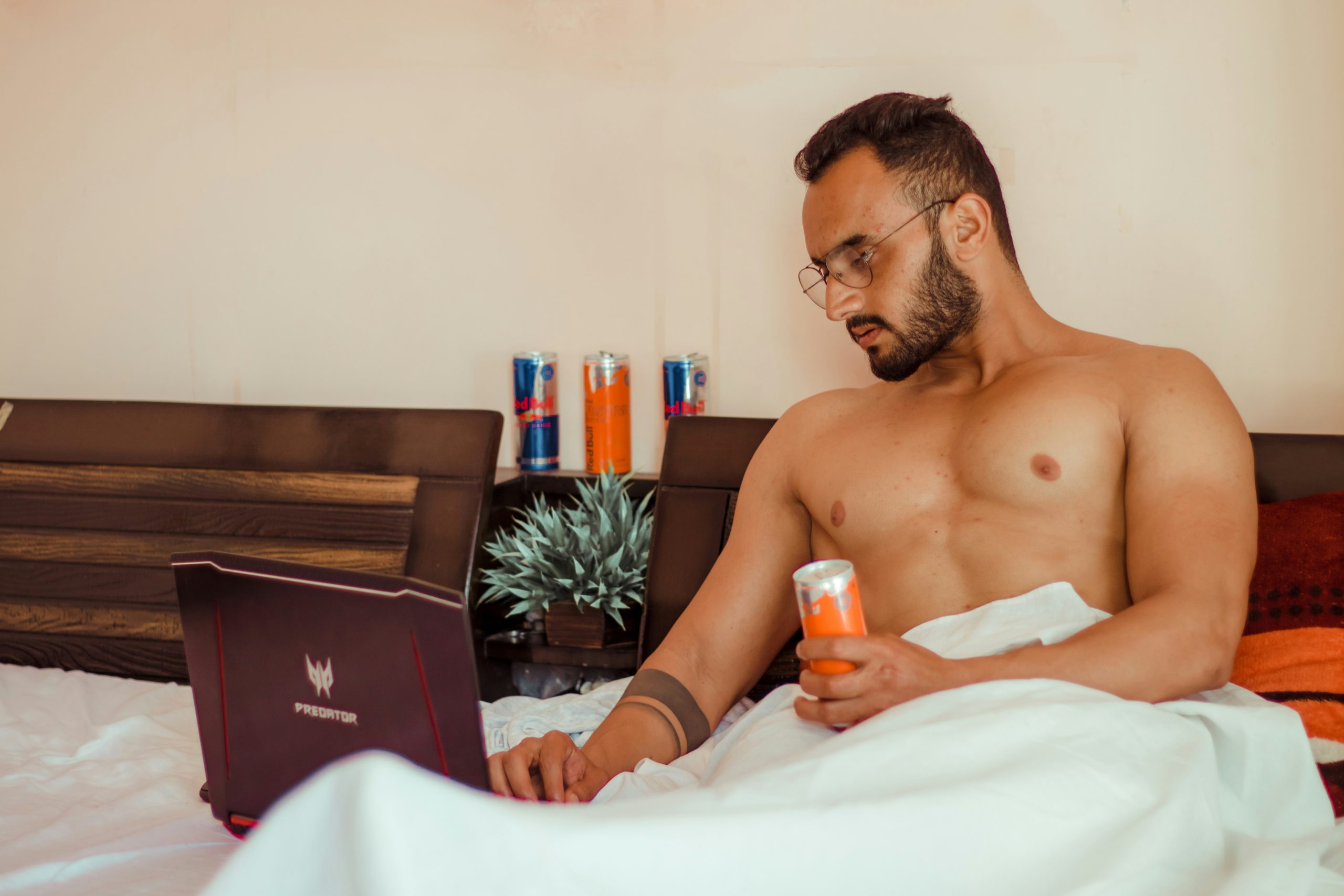 Read more about the article 【熟男夜間活力保養推薦】下班不再電量耗盡！熟男夜間活力保養推薦指南與日常能量補給